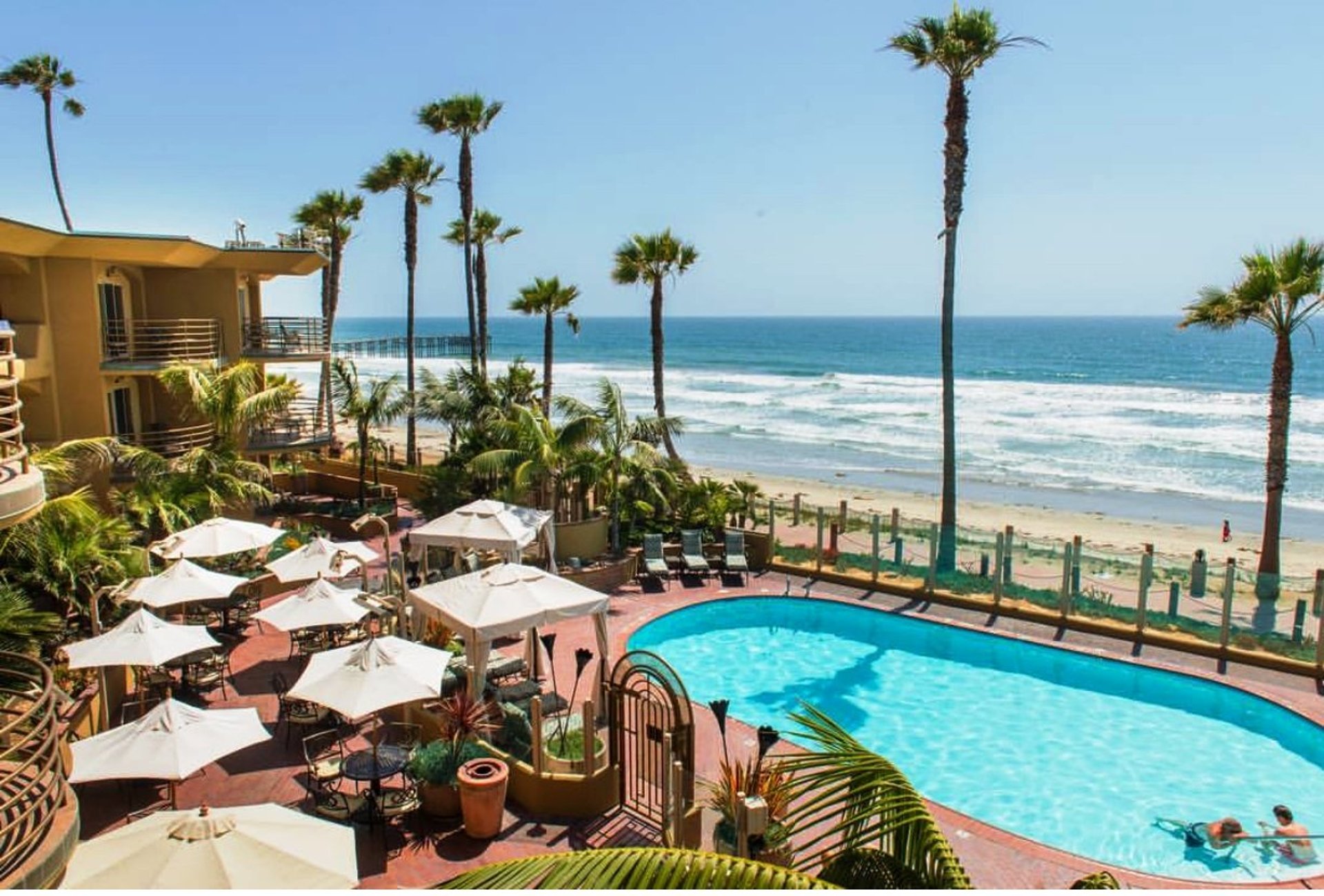 Pool and Beach | Pacific Terrace Hotel