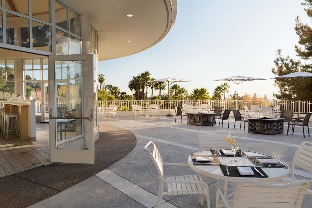 Restaurant 5 | Claremont Resort & Club