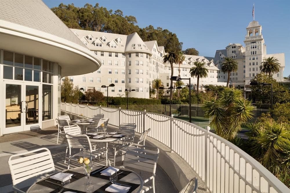 Restaurant 6 | Claremont Resort & Club