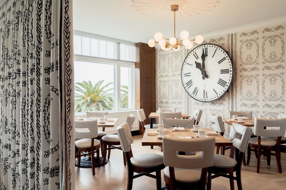 Restaurant | Claremont Resort & Club
