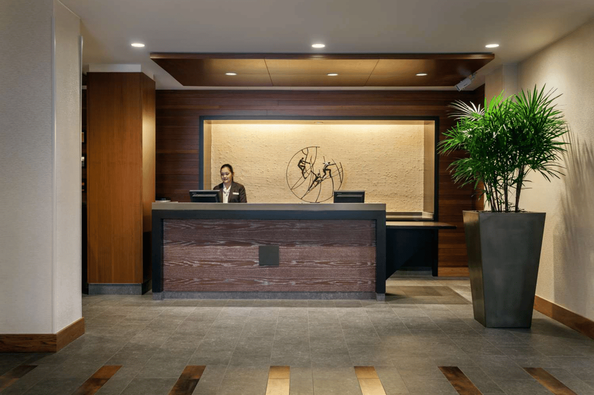 Front Desk | DoubleTree by Hilton San Francisco Airport