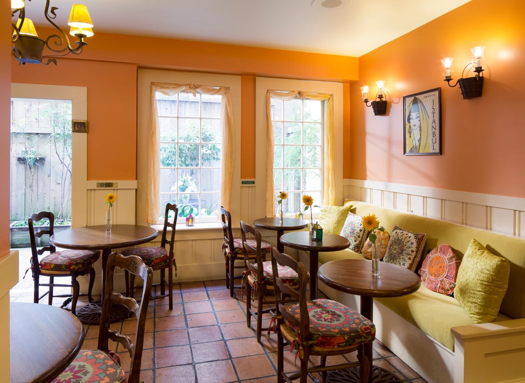 Breakfast Parlor | Petite Auberge