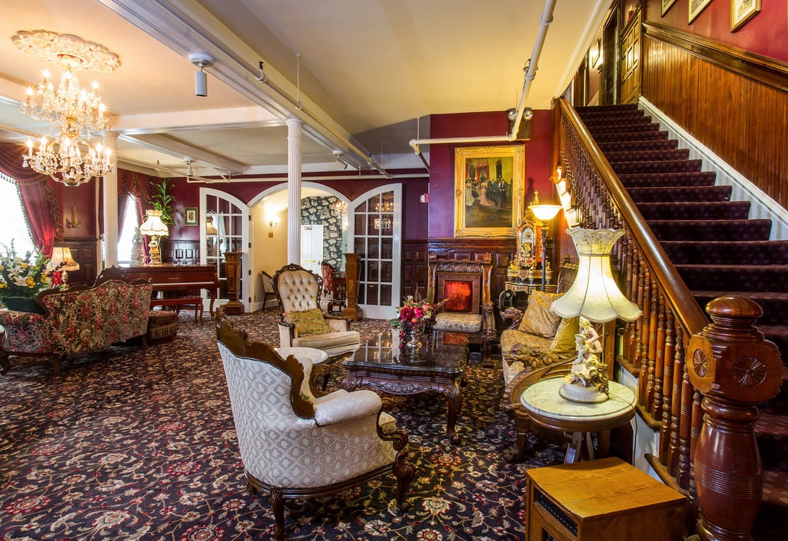 Lobby | Queen Anne Hotel