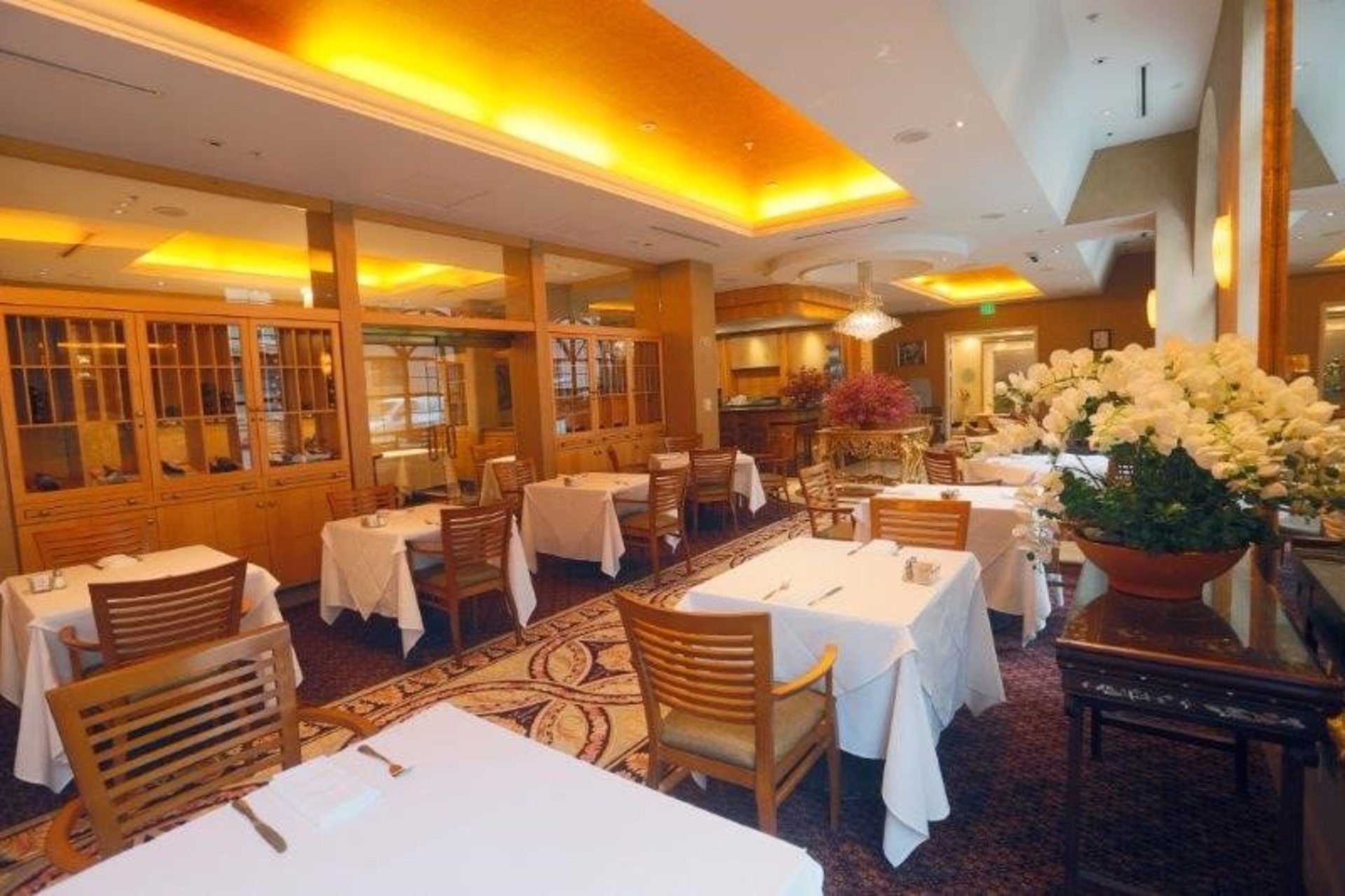 Restaurant | Orchard Hotel