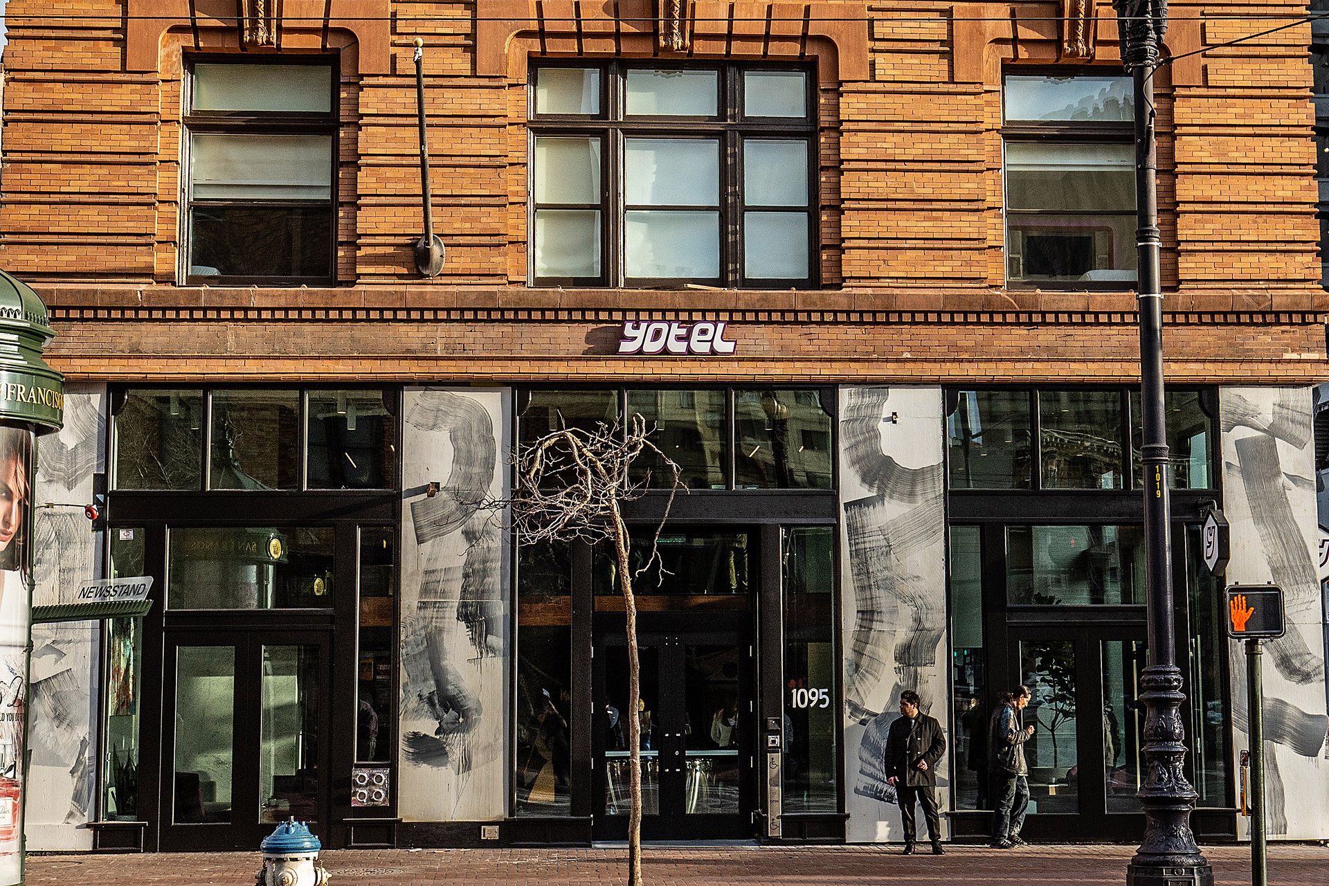 Exterior Front Entrance Close up | YOTEL San Francisco