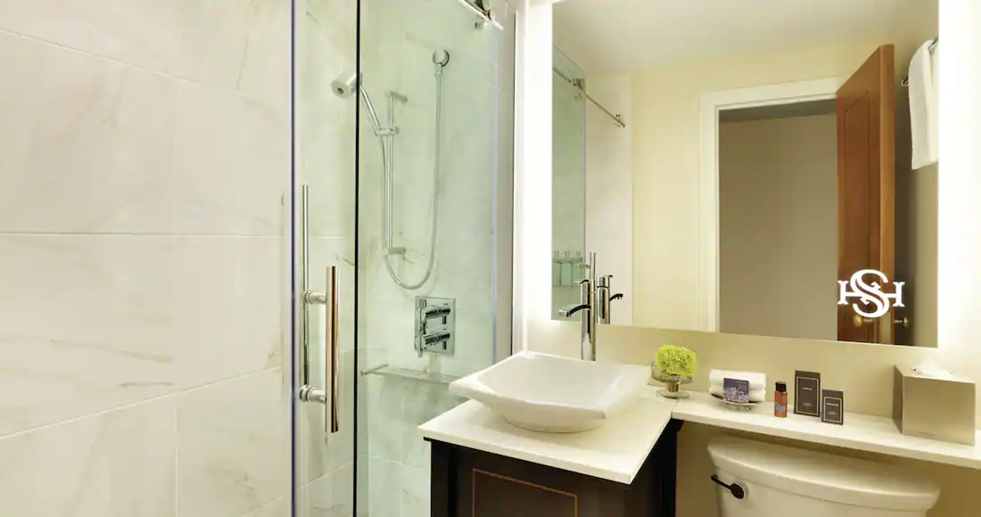 Deluxe King Bath