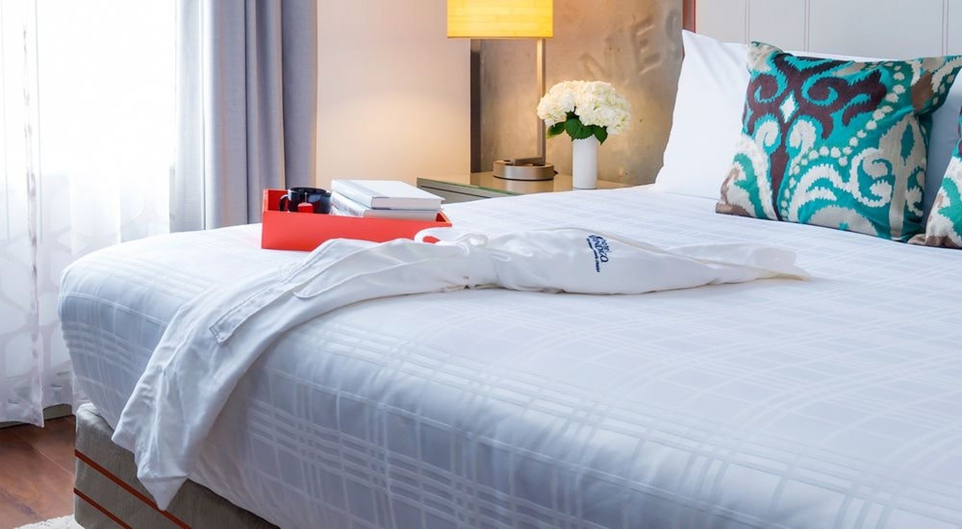 Indigo King Suite Detail