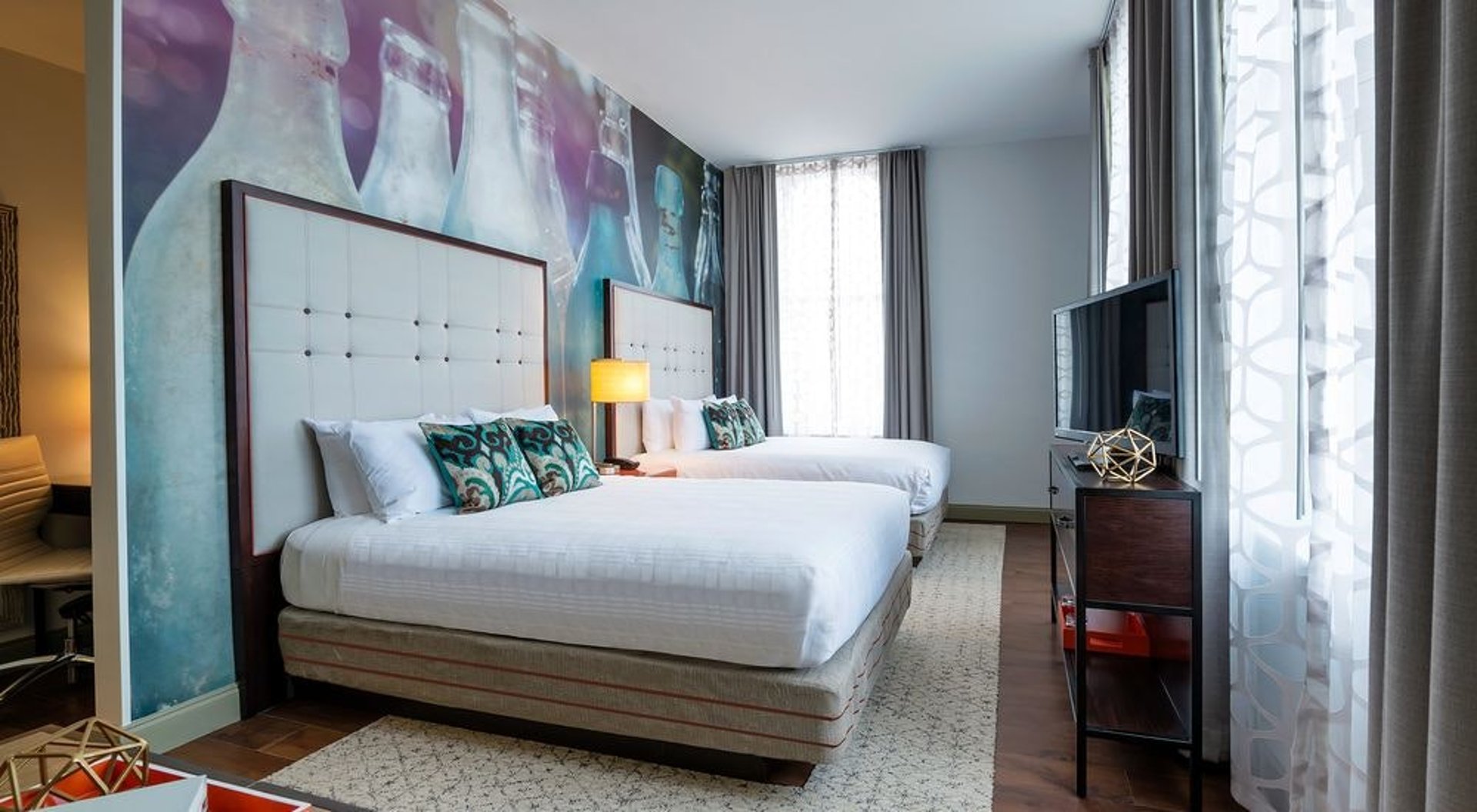 Indigo Queen Suite Beds