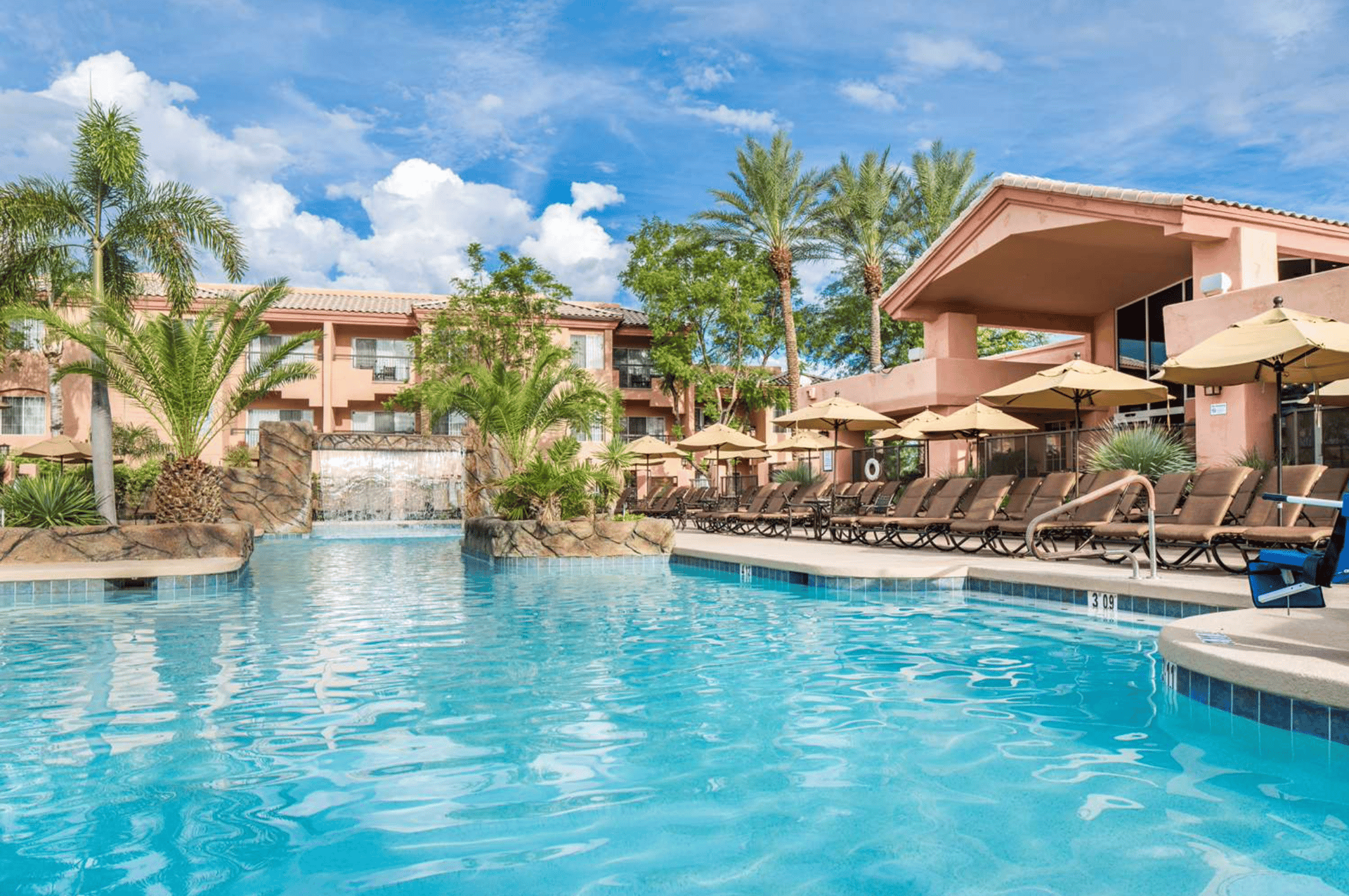 Waterfall Feature | Hilton Vacation Club Scottsdale Villa Mirage