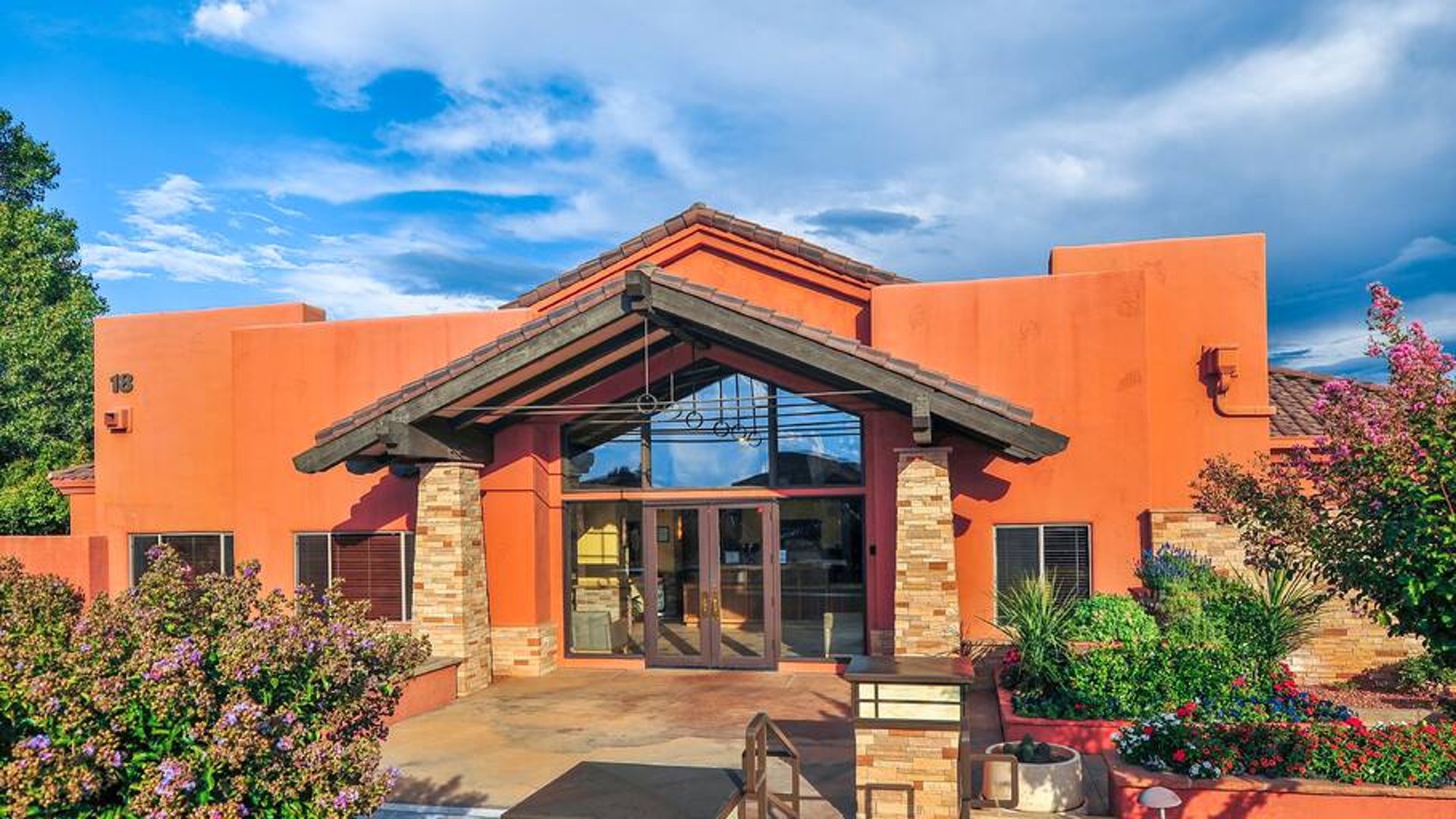 Exterior Back | Sedona Summit, a Hilton Vacation Club