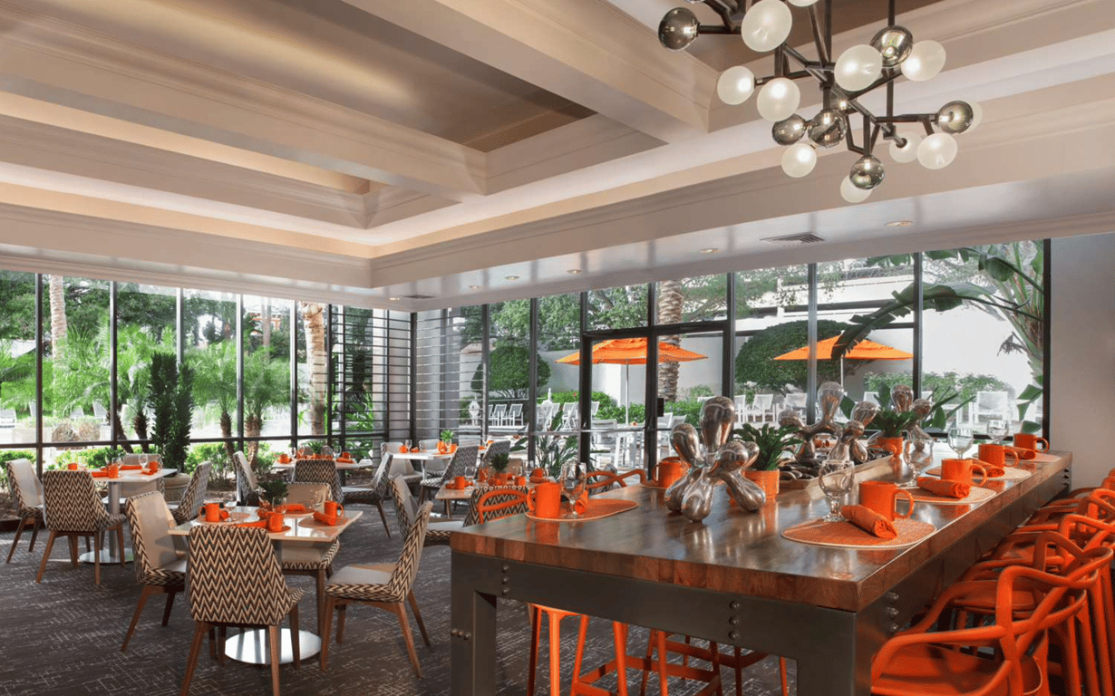 Dining Seating Area | Hilton St. Petersburg Bayfront
