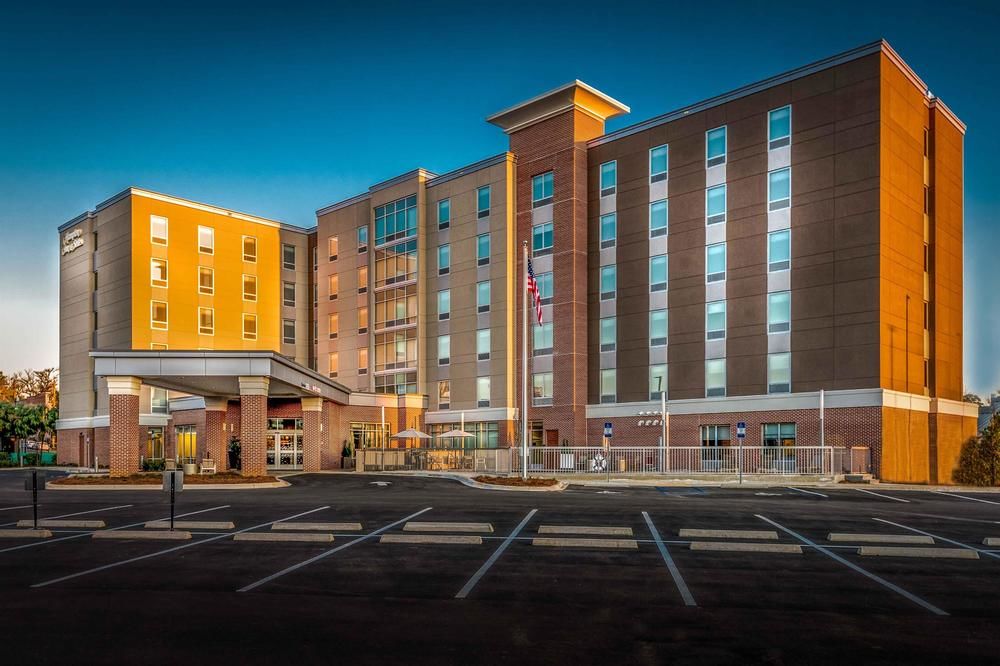 Exterior | Hampton Inn & Suites Tallahassee Capitol-University