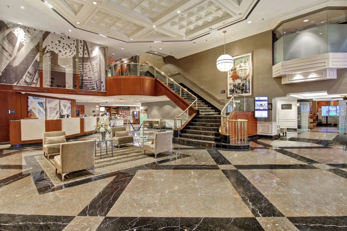Lobby | DoubleTree by Hilton Hotel Toronto Downtown