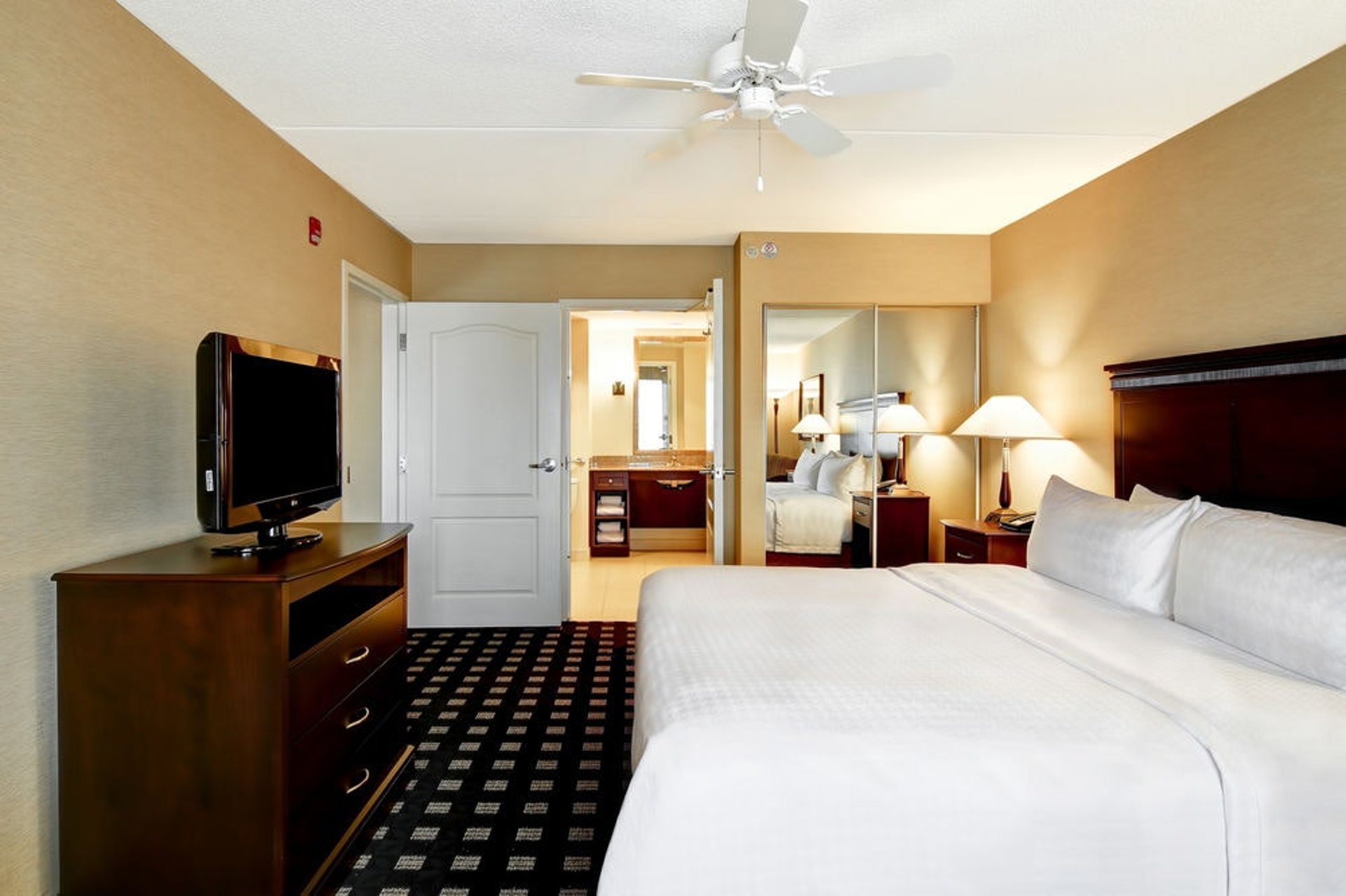 1 King Bedroom