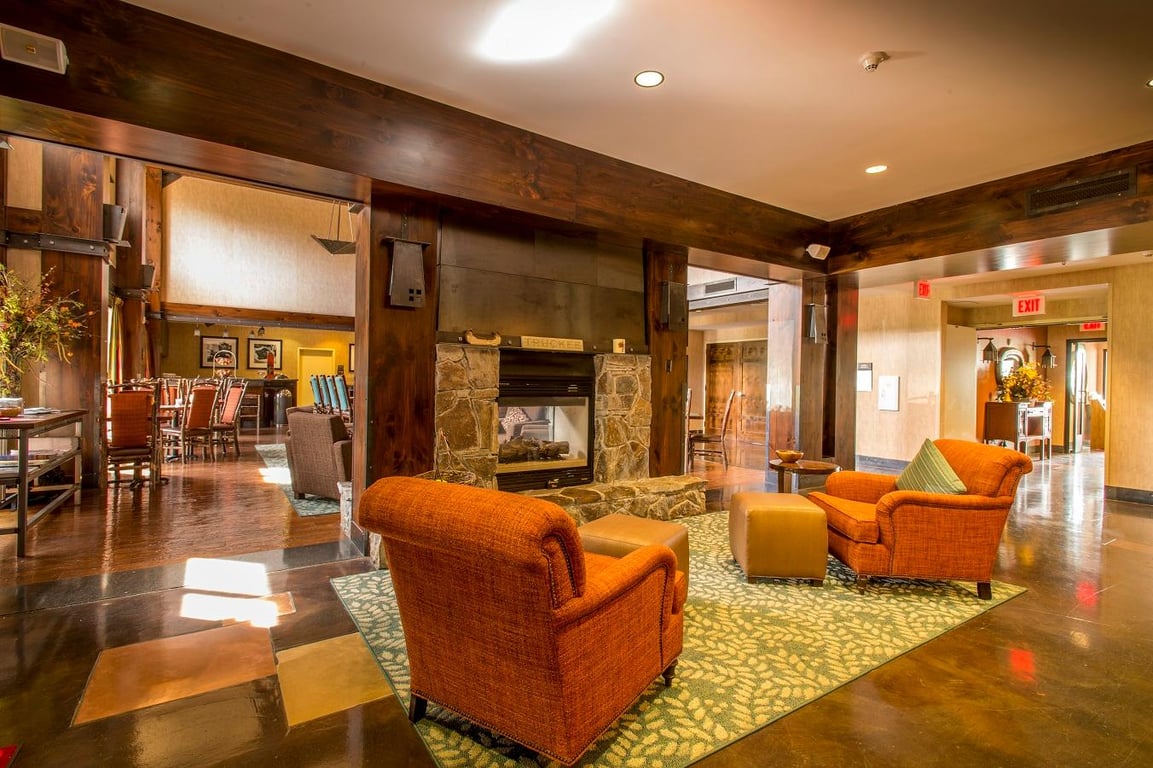 Lobby Fireplace | Hampton Inn & Suites Tahoe-Truckee