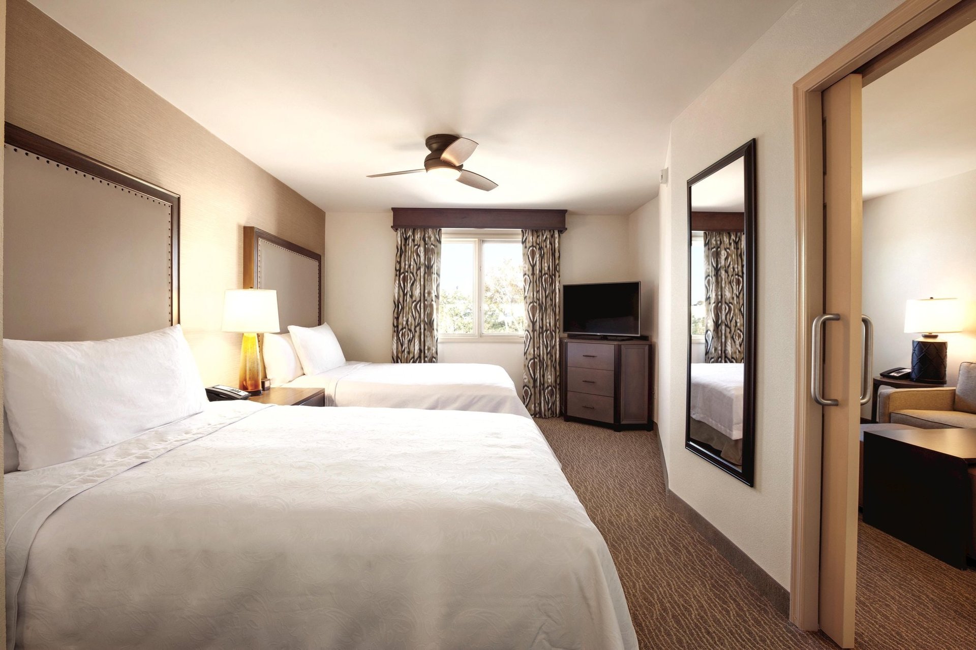 Double Queen Suite Room