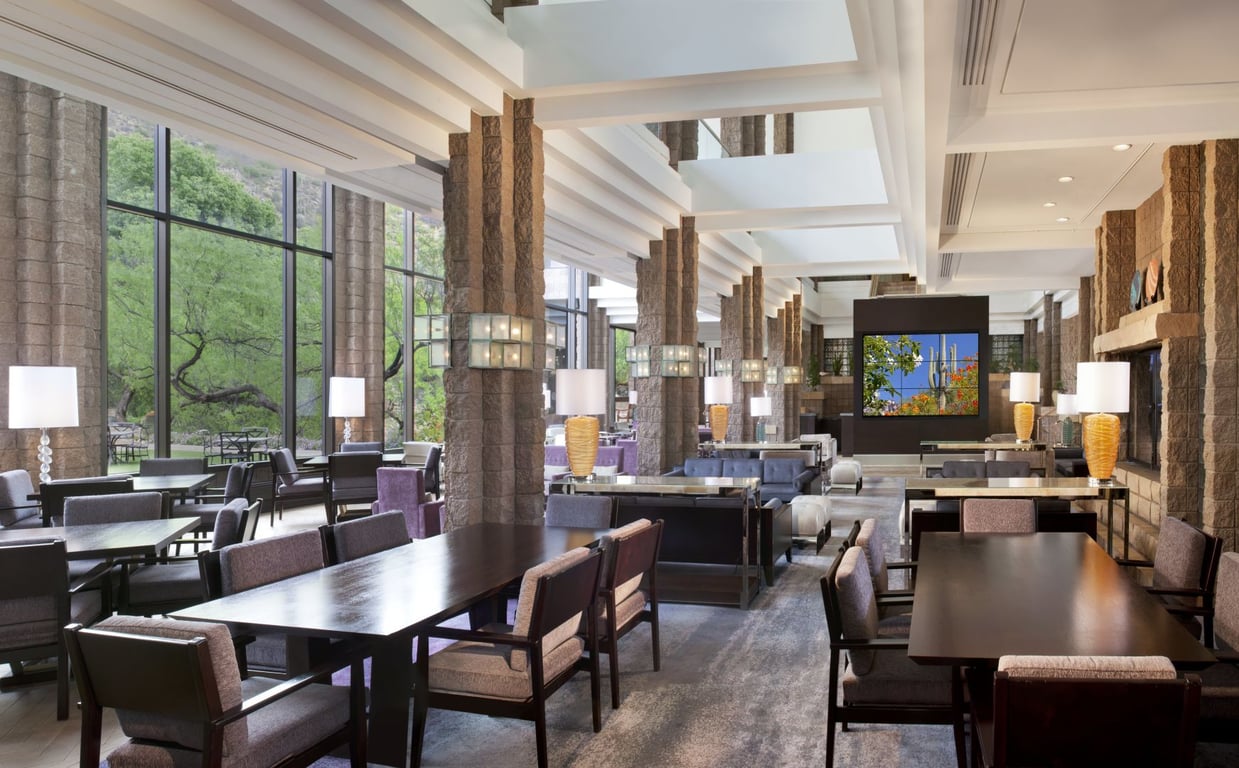 Lobby Area | Loews Ventana Canyon Resort