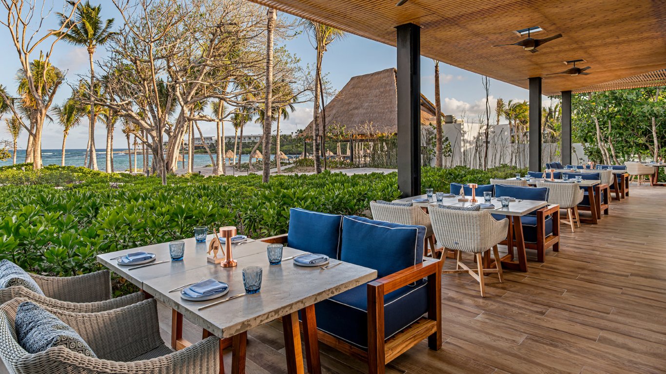 Outdoor Dining | Conrad Tulum Riviera Maya