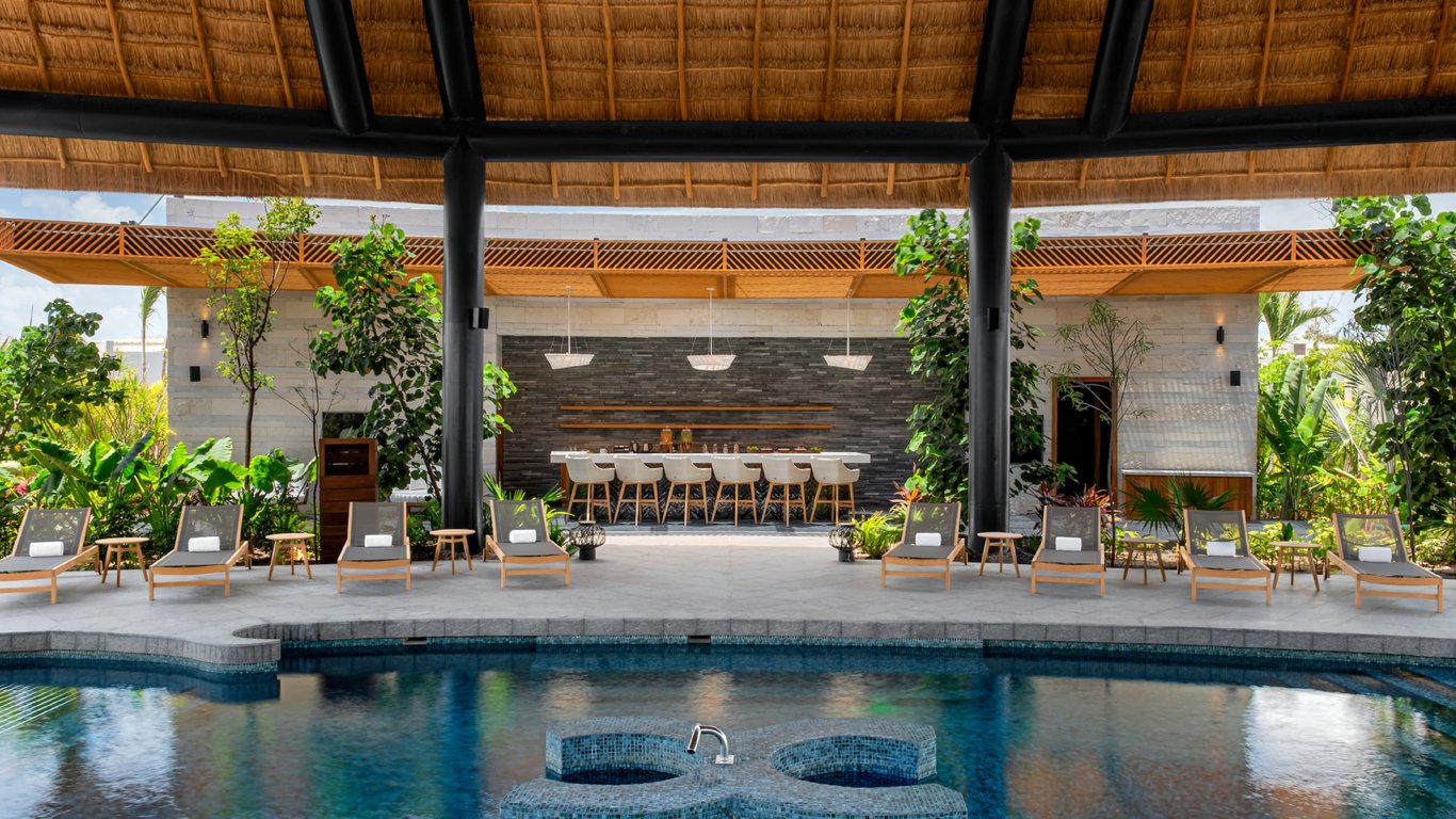 Pool | Conrad Tulum Riviera Maya