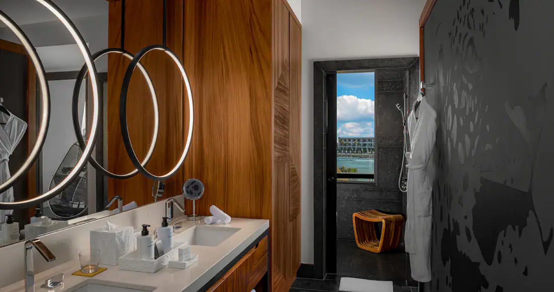 conrad-tulum-bathroom