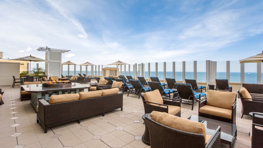 Sun Deck | Hilton Vacation Club Oceanaire Virginia Beach