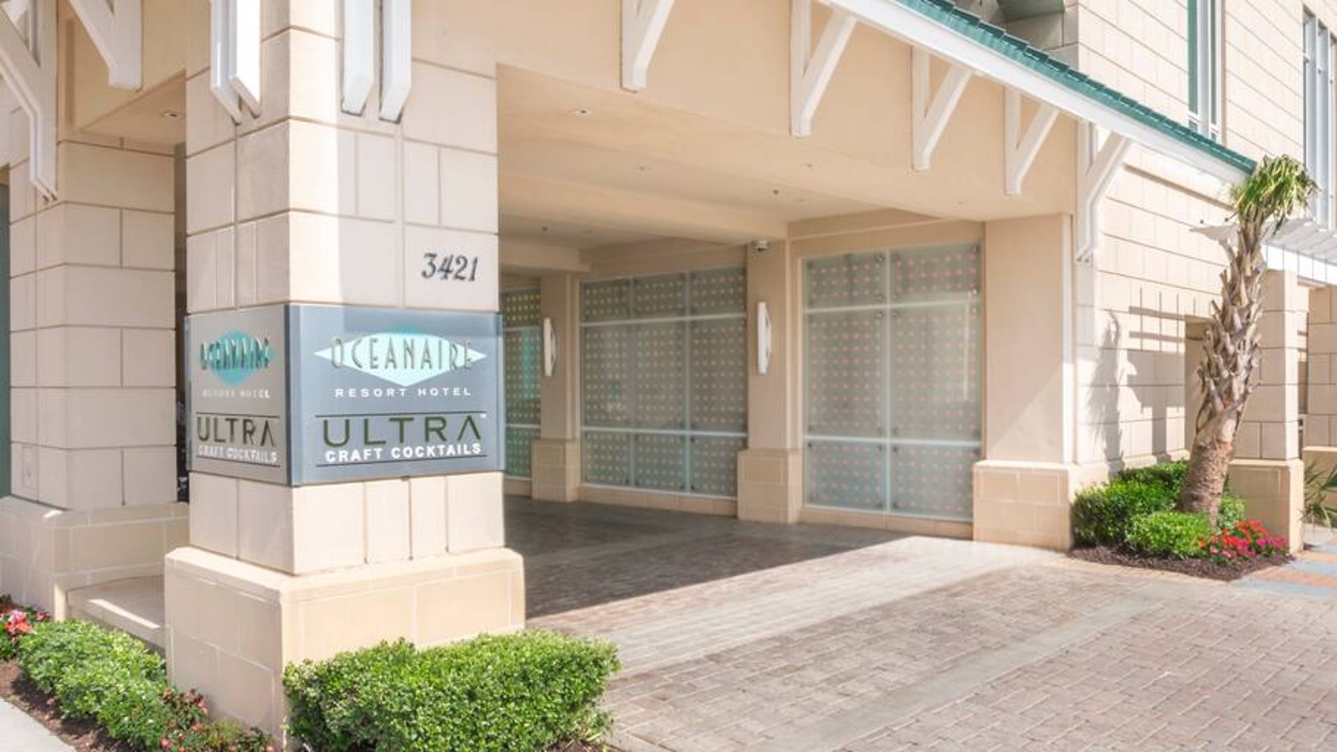 Front Entrance | Hilton Vacation Club Oceanaire Virginia Beach