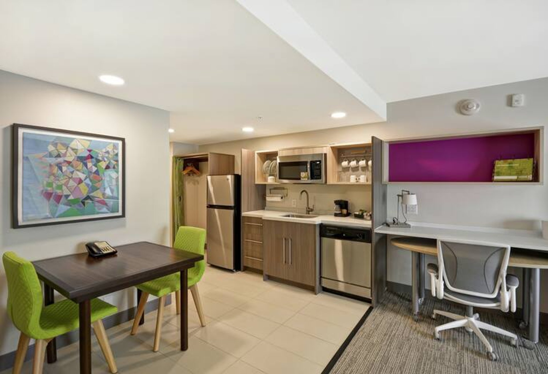 Dining/Kitchen
