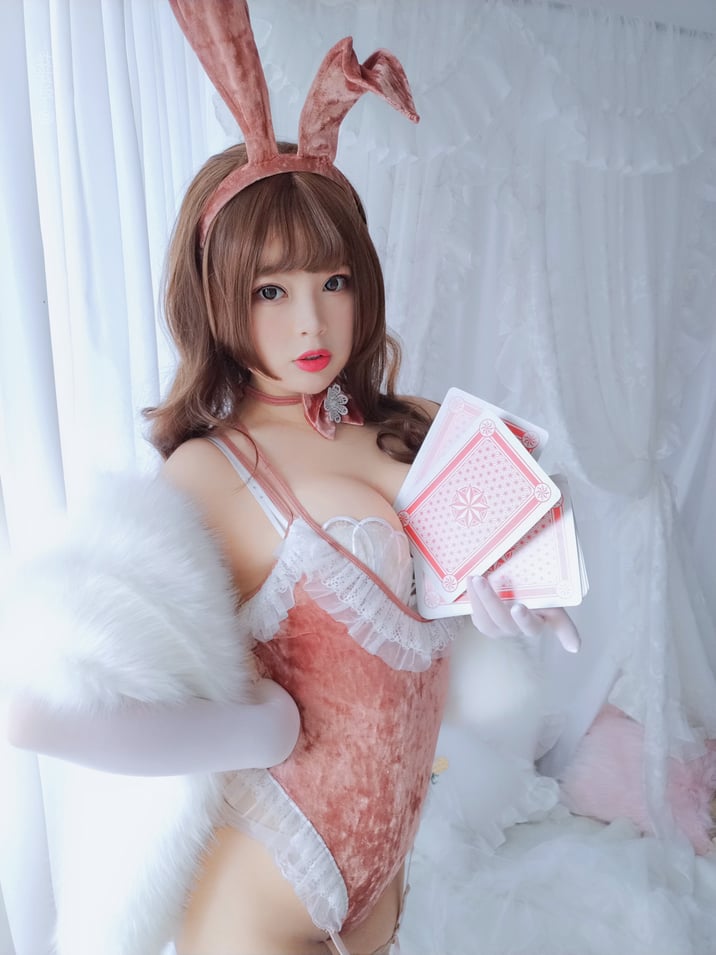 白烨- - 赌场女郎