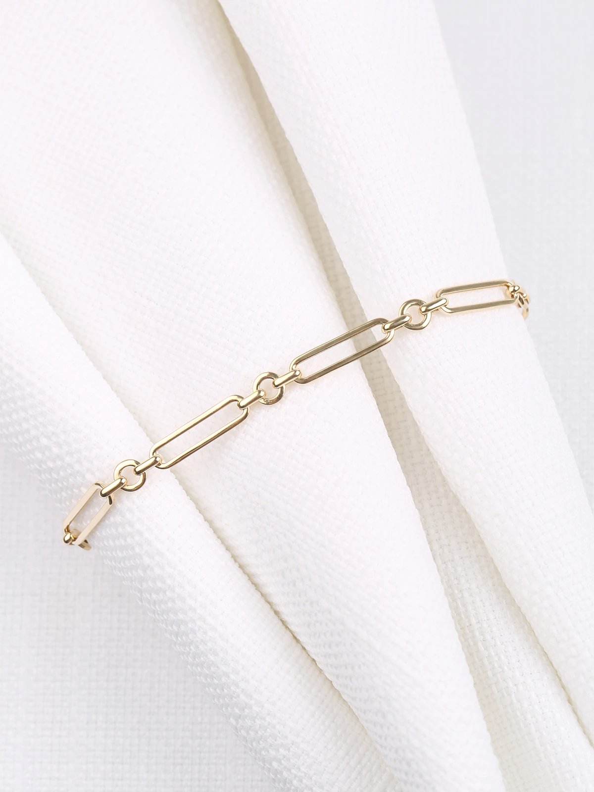 Halka Detay Ataç Altın Bileklik