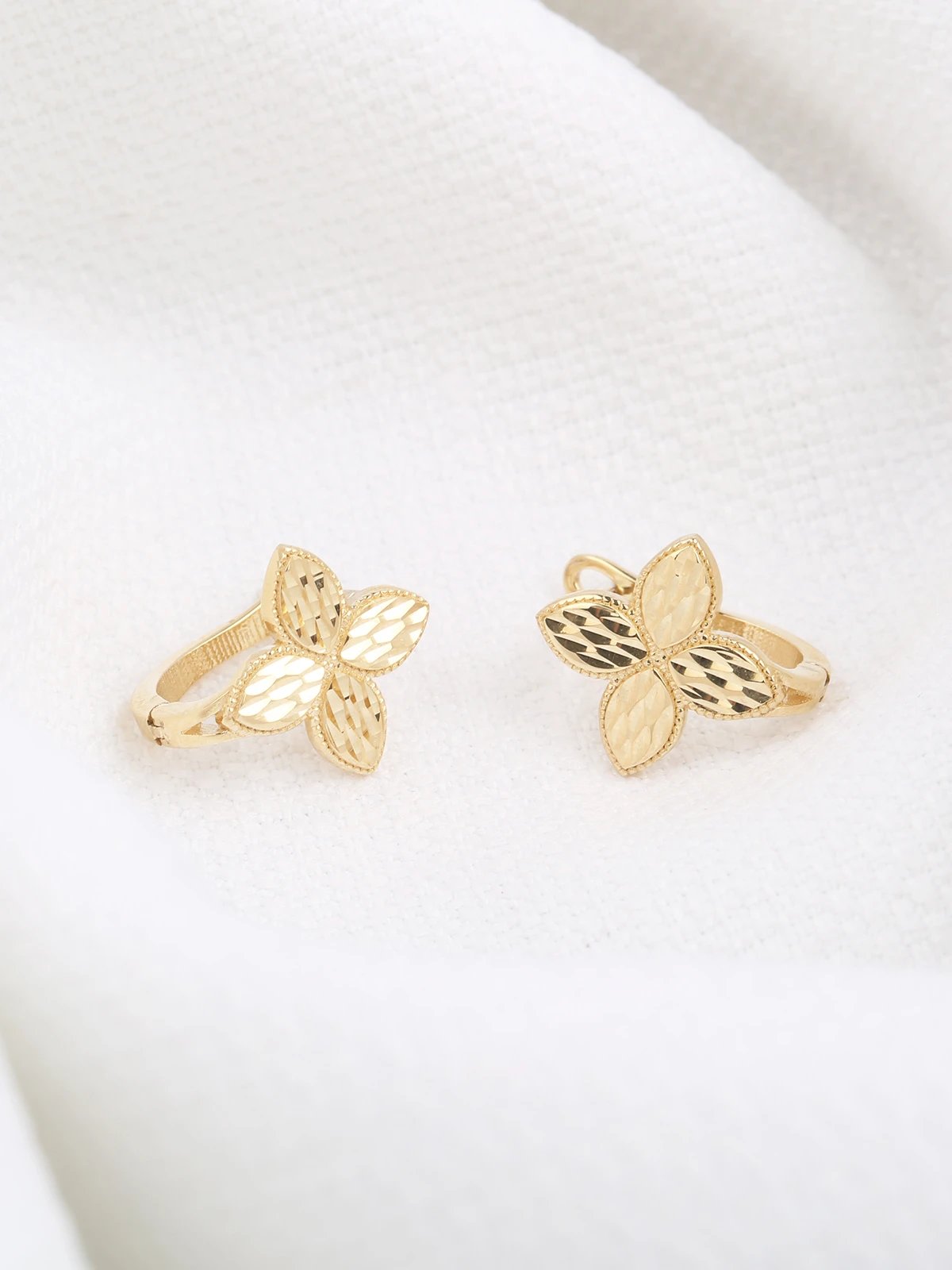 Bereket Çiçeği Altın Küpe