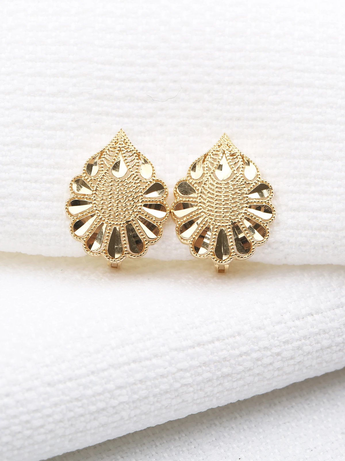 Gün Çiçeği Altın Küpe