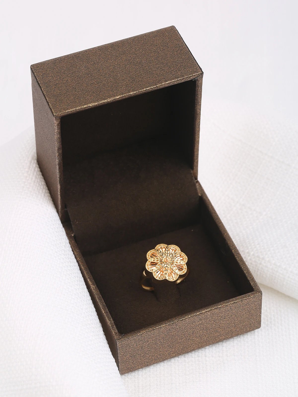 Çiğdem Altın Yüzük