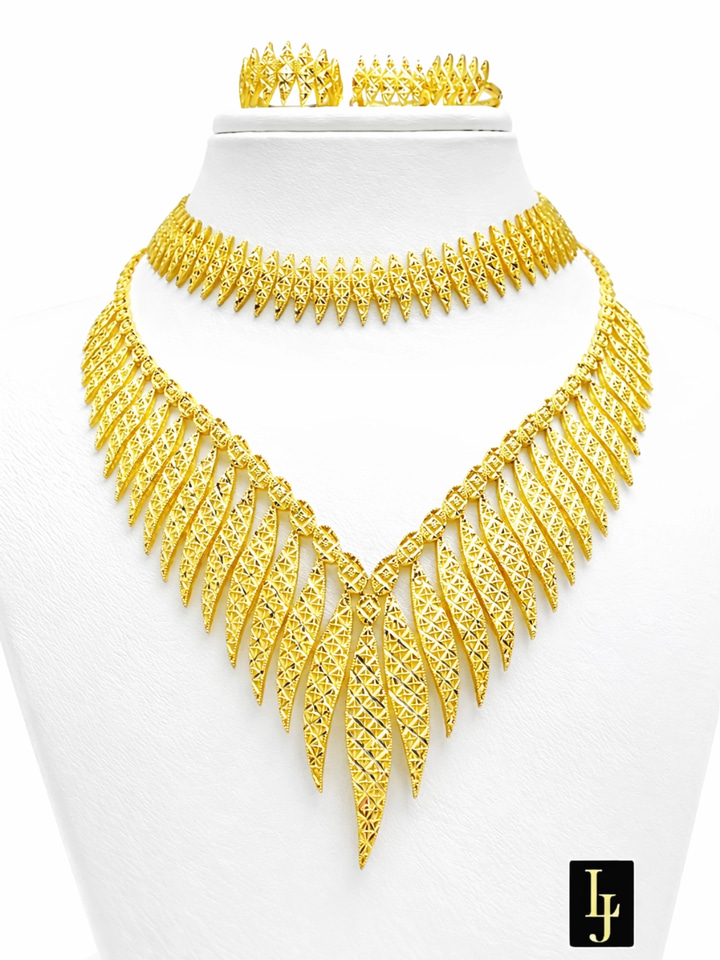 Semiramis Altın Set