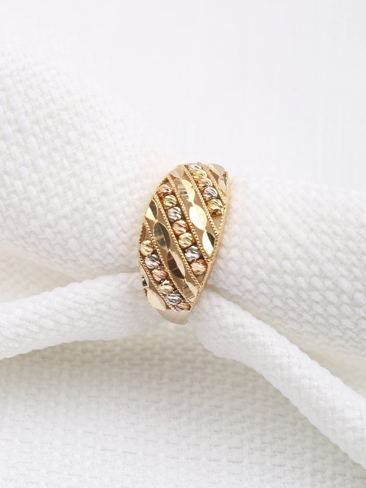 Dorika Top Ritim Altın Yüzük