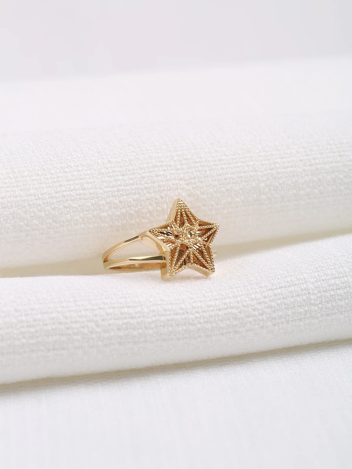 Yıldız Altın Yüzük