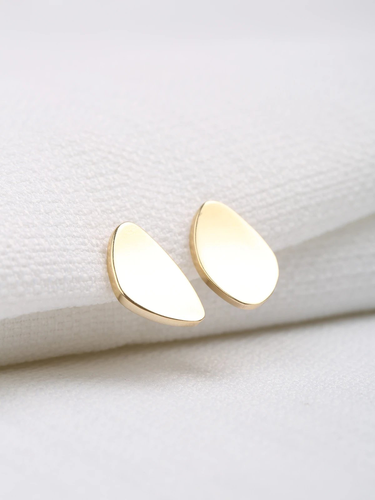 Amorf Damla Altın Küpe