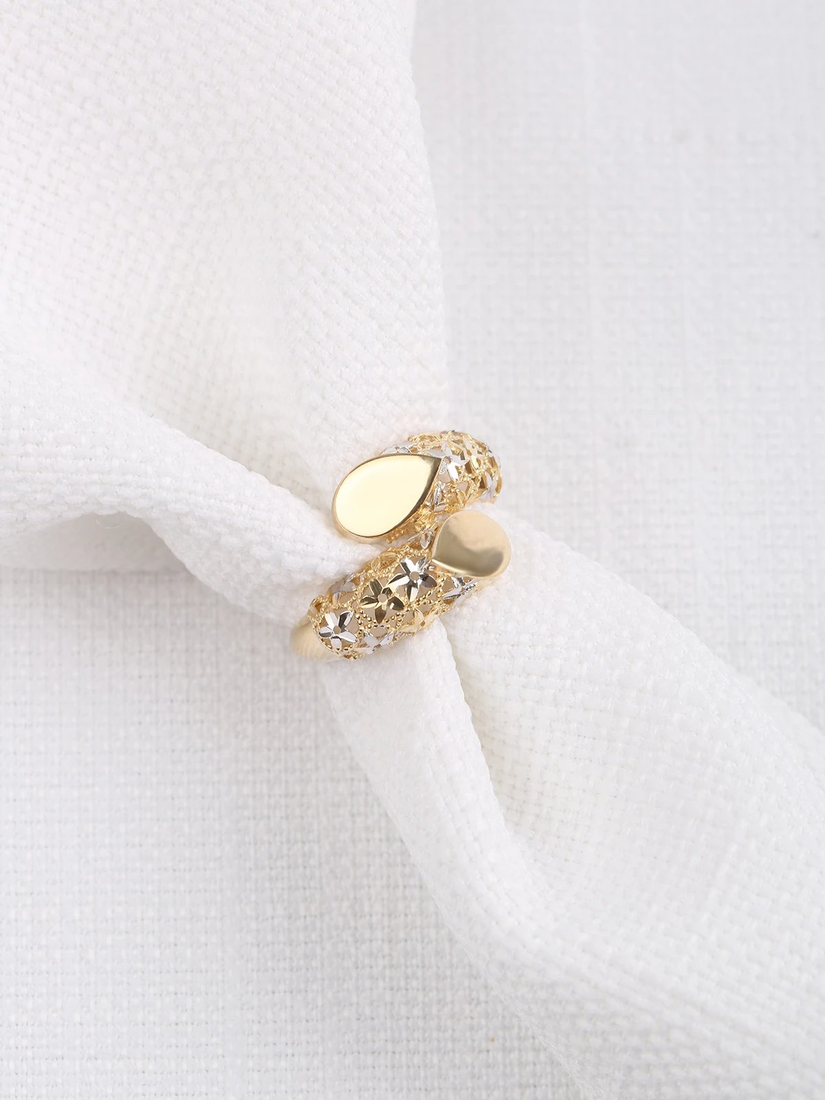 Damla Motif Altın Yüzük