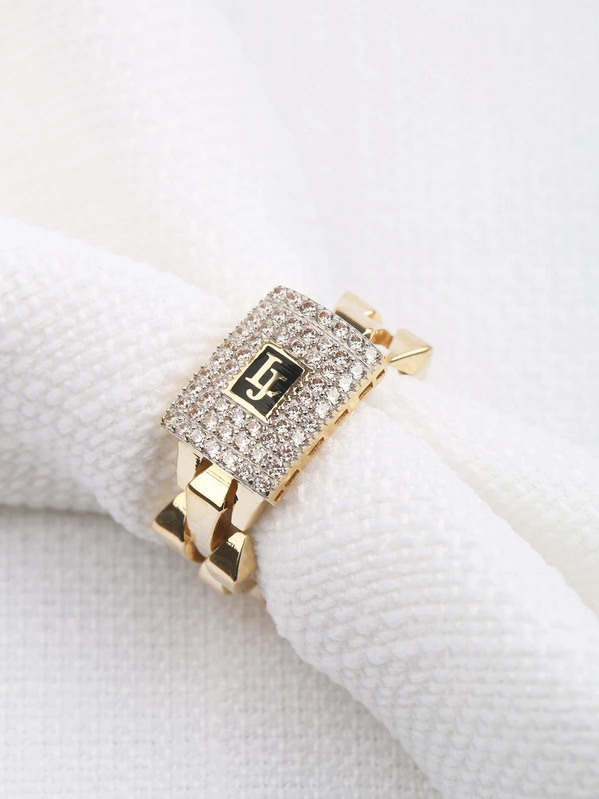 Delta Altın Yüzük