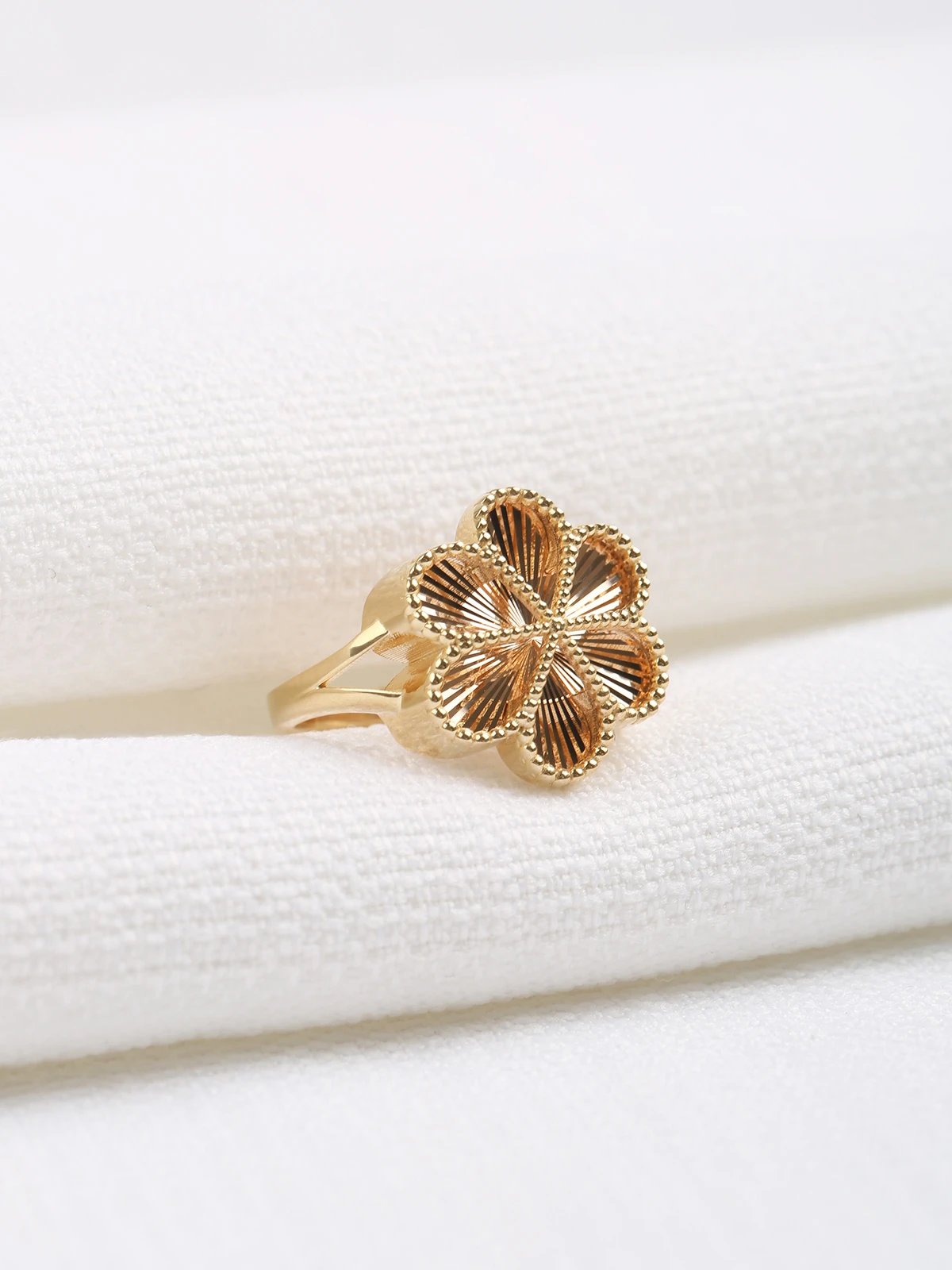 Anadolu Çiçeği Altın Yüzük