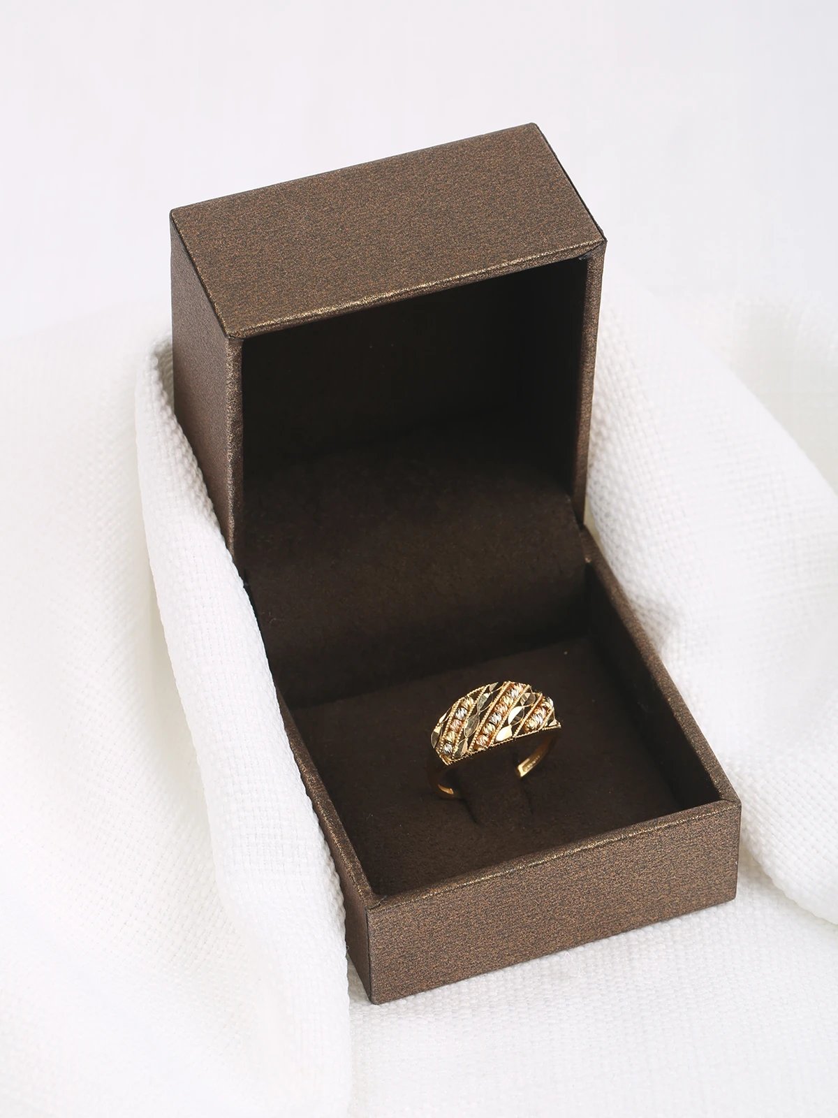 Dorika Top Ritim Altın Yüzük