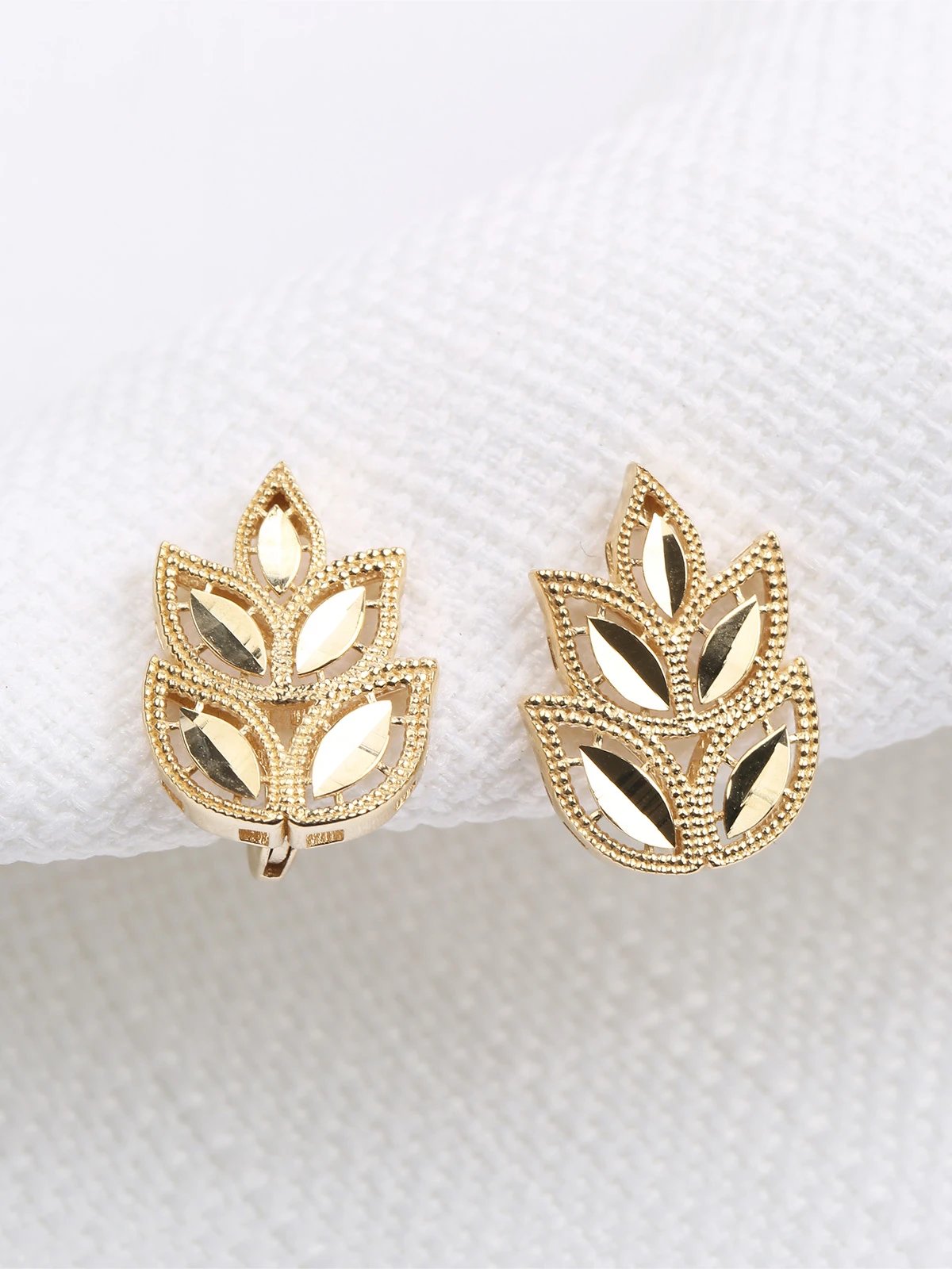 Buğdaylı Altın Küpe