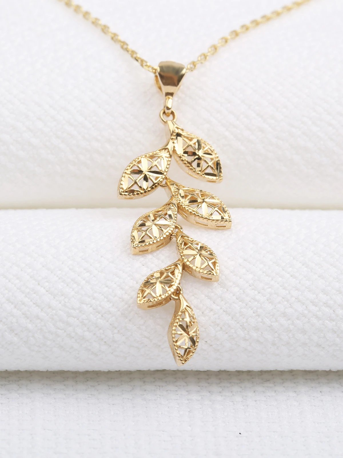 Salkım Altın Kolye