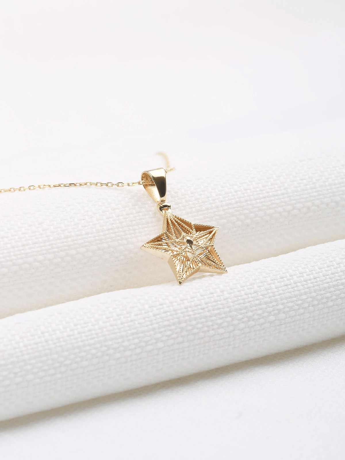 Yıldız Altın Kolye