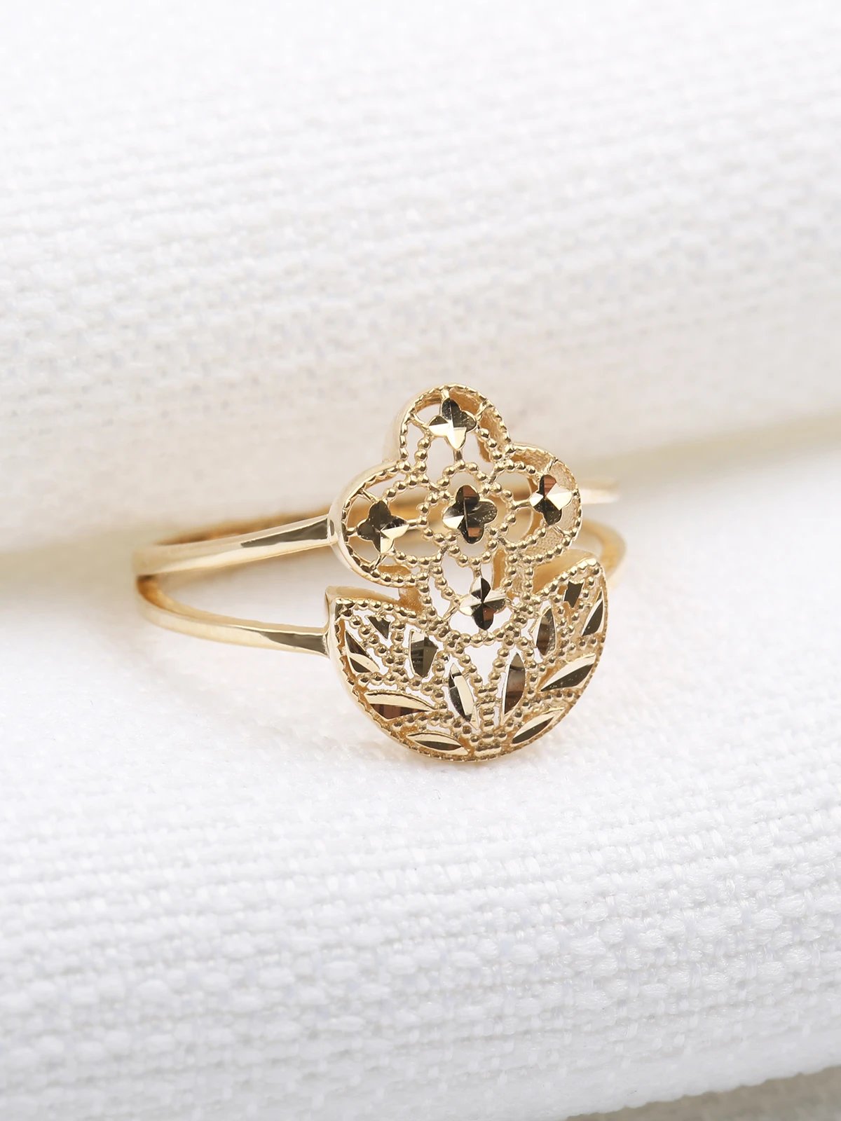 Kır Çiçeği Altın Yüzük