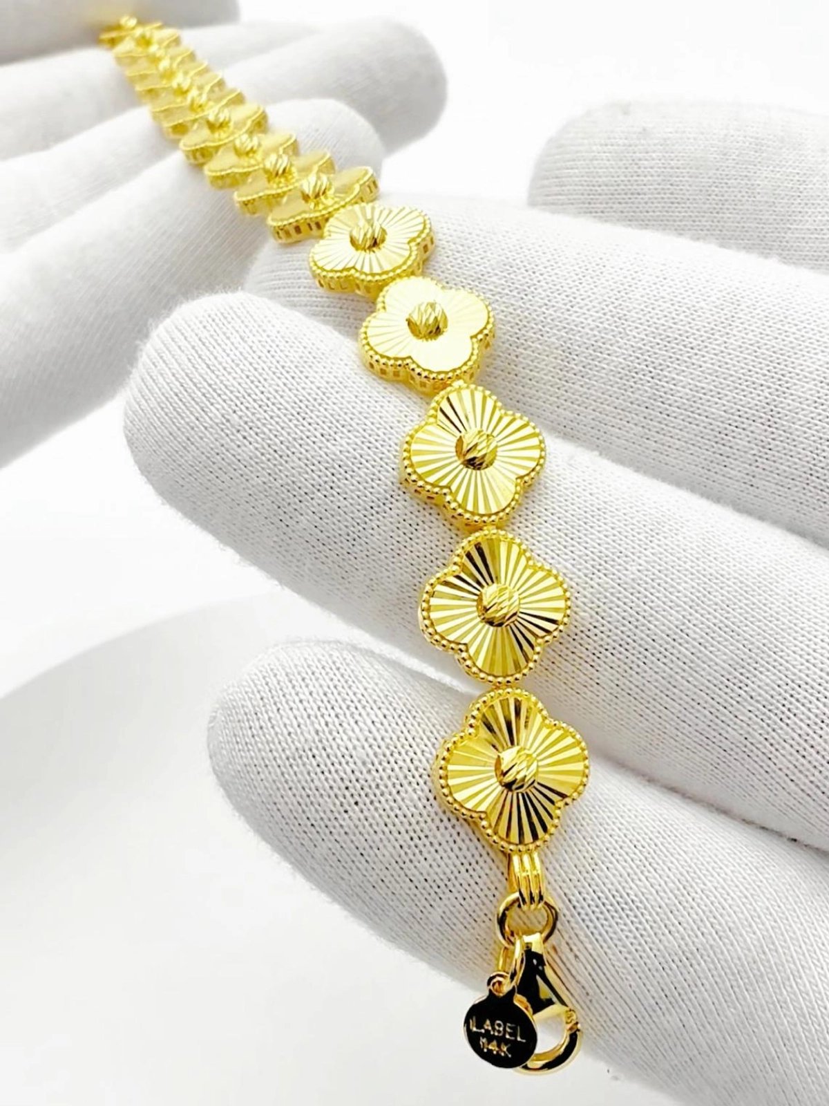 Yonca Dorika Altın Bileklik