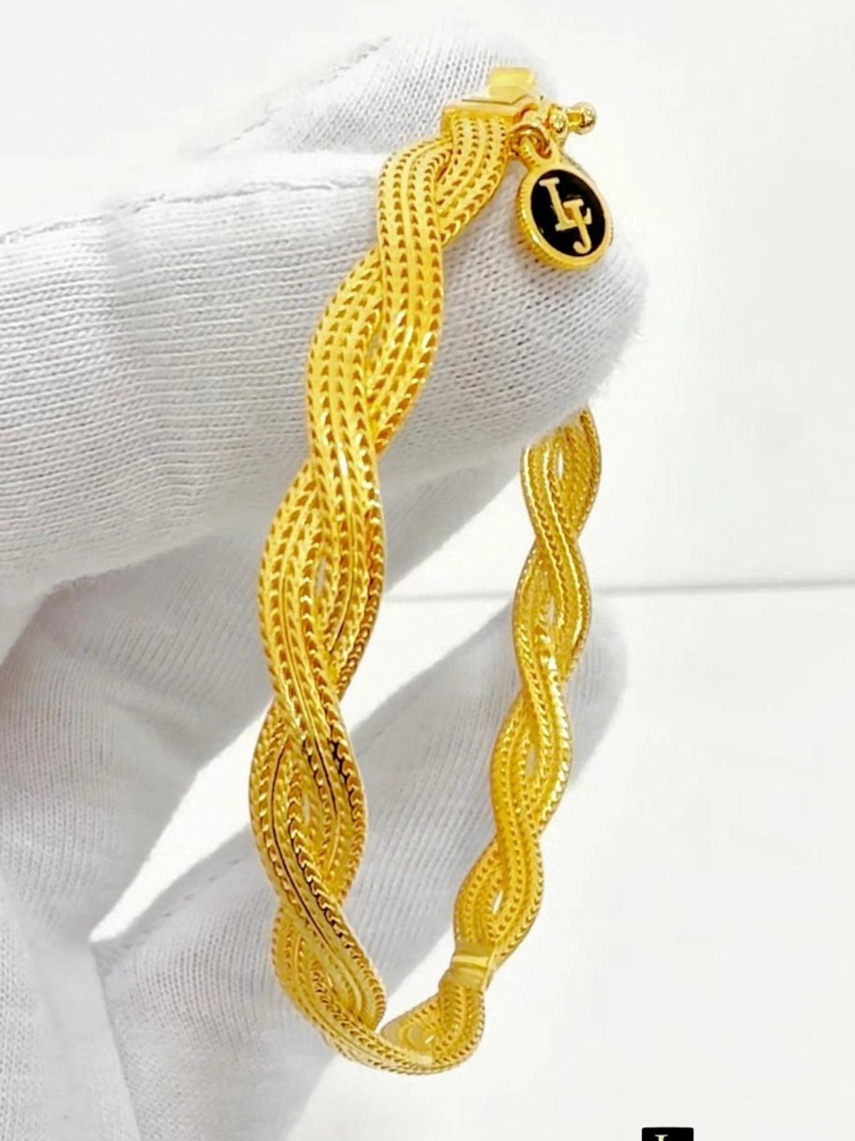 Göçer Altın Kelepçe