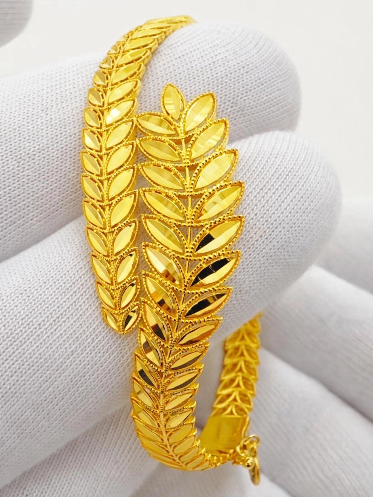 Başak Altın Kelepçe