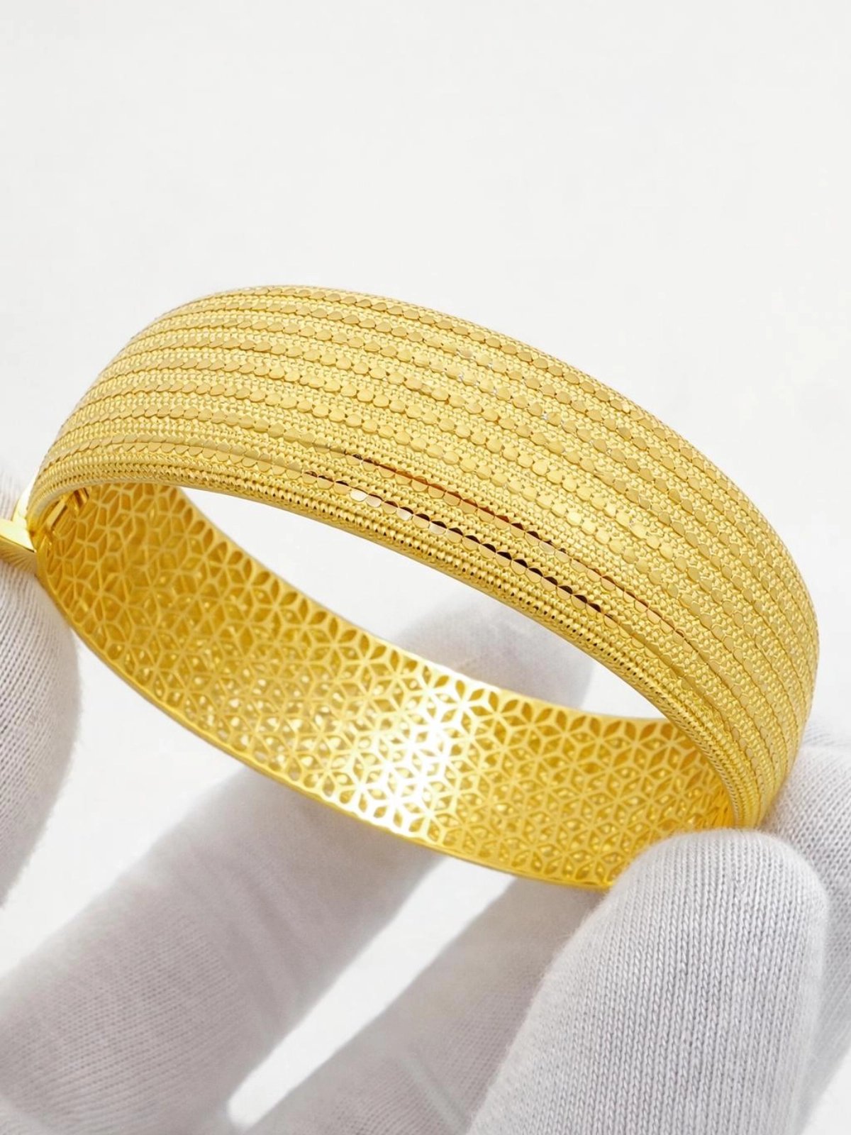 Ilıca Altın Kelepçe