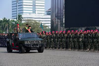 Ribuan prajurit dan kendaraan tempur Korps Marinir TNI AL bersiap memeriahkan HUT TNI ke-79 dengan parade dan aksi ketangkasan memukau. (Foto: Instagram @marinir_tni_al)