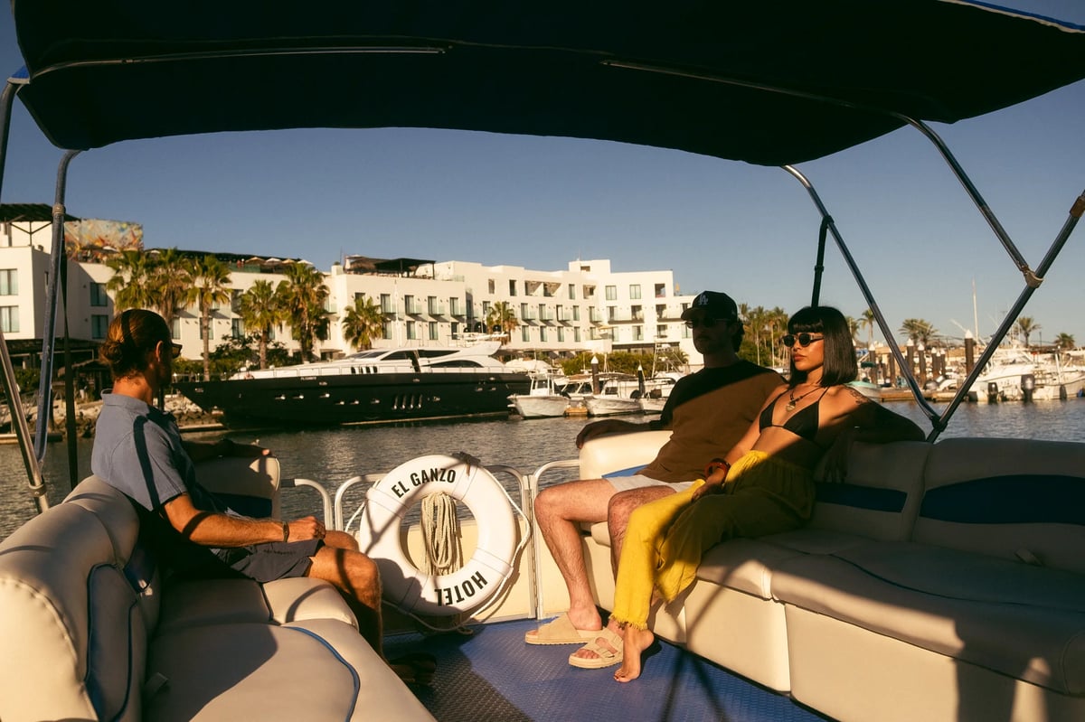 https://imagedelivery.net/jHDmI3UpXy0vHMoFeeZZfg/elganzo-amenities-the-beach-club-5/
